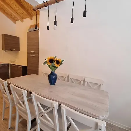 Long Term Rent Only - House With Unique Pool Feriehus Muc